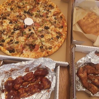 Tinder's Pizza - Tinders pizza, garlic bread& bbq boneless wings and Lemon pepper wings - Pizza Near Me - Reseda, California Tinder's Pizza - Tinders pizza, garlic bread& bbq boneless wings and Lemon pepper wings - Pizza Near Me - Reseda, California