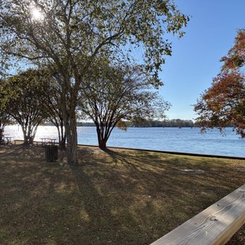 The Herringbone On The Waterfront - Outside view - New American Near Me - Edenton, North Carolina The Herringbone On The Waterfront - Outside view - New American Near Me - Edenton, North Carolina