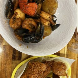 The Chicken Spot - Seafood Boil (Combo #2) and 3 Pieces Fried Chicken (Mixed)
