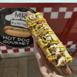 What a hot dog!!!!! Creamy jalapeño hot dog  is a must have !!!
