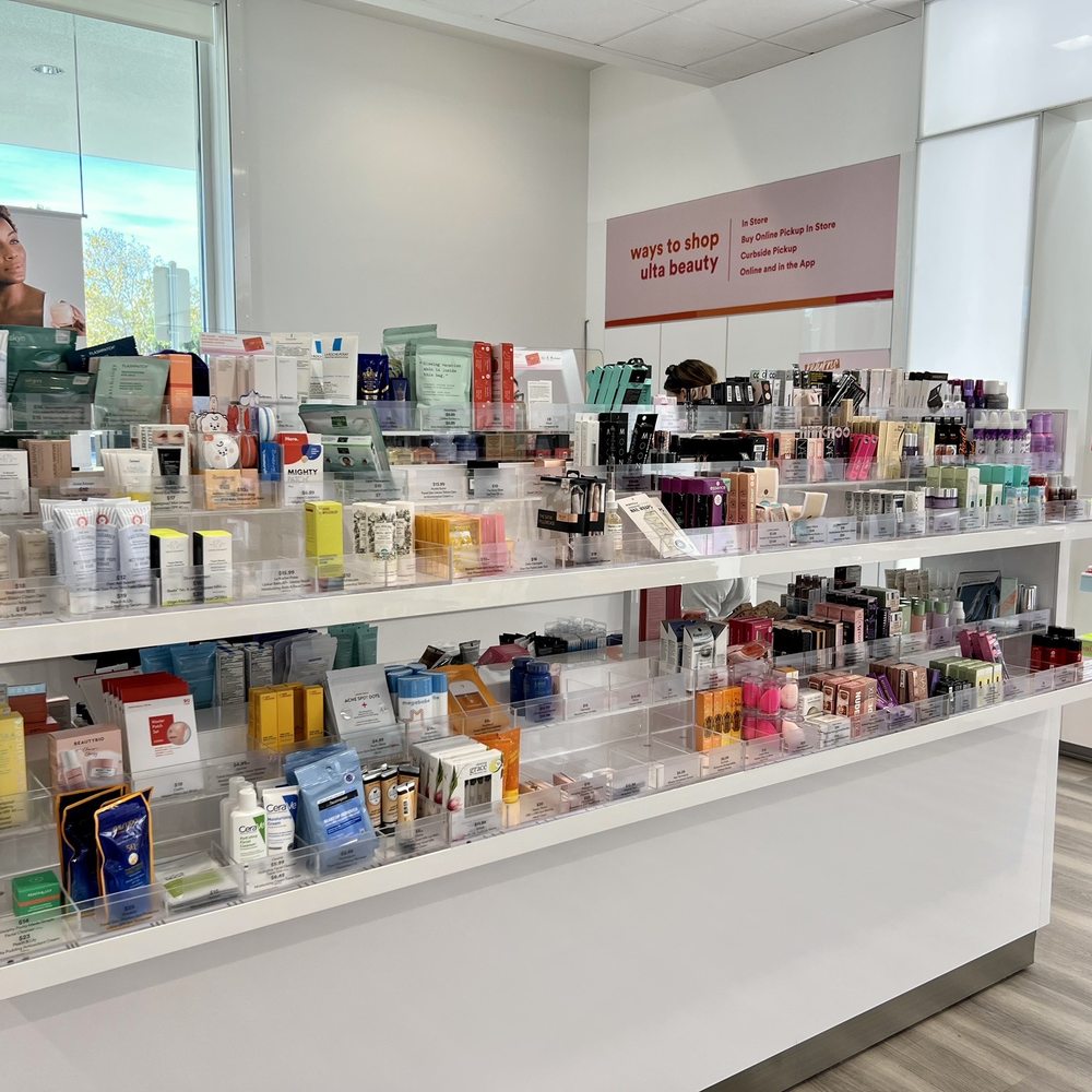 Ulta Beauty - I prefer it this way on one island rather than the multiple islands! - Cosmetics & Beauty Supply Near Me - Campbell, California
