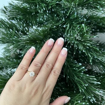 Pro Nails - French dip - Nail Salons Near Me - Brisbane, California