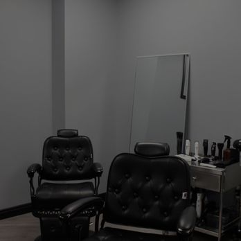 Tonsor Club Barbershop - Barbers Near Me - Doral, Florida Tonsor Club Barbershop - Barbers Near Me - Doral, Florida