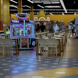 Keiki Kingdom Wonderland Adventure - Video games & vending machines