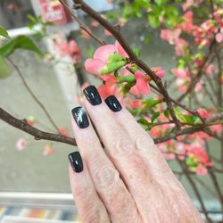 Unique Nails & Skin