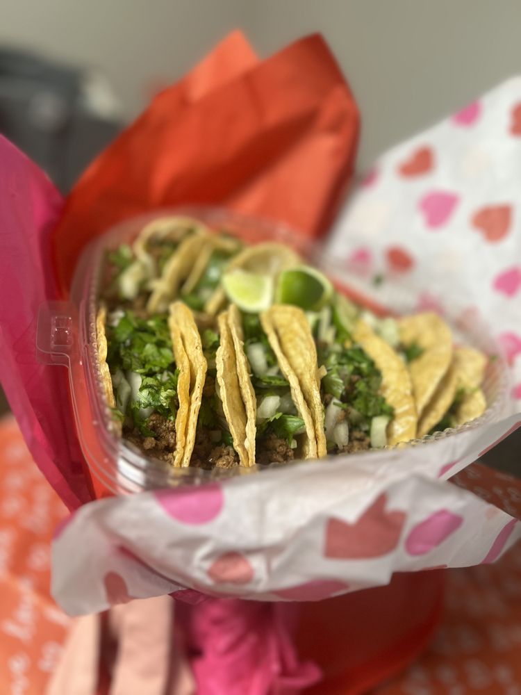 Tacos Before Vatos El Desayuno