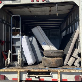 Sanchez Moves - Movers Near Me Sanchez Moves - Movers Near Me