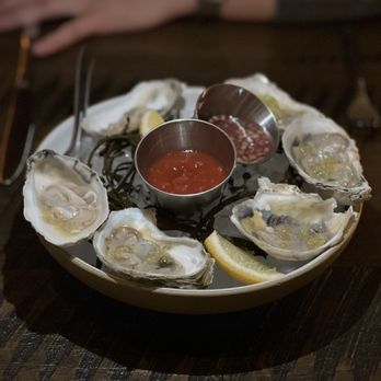 The Osprey - Fresh Oysters - Australian Near Me - Brooklyn, New York