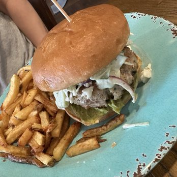 Corah's Corner - Tuna burger - Seafood Near Me - Saint Michaels, Maryland