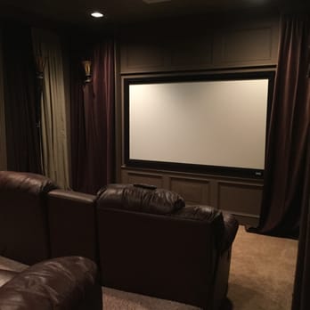 Media Madnez - Executive room screen with projector - Home Theatre Installation Near Me Media Madnez - Executive room screen with projector - Home Theatre Installation Near Me