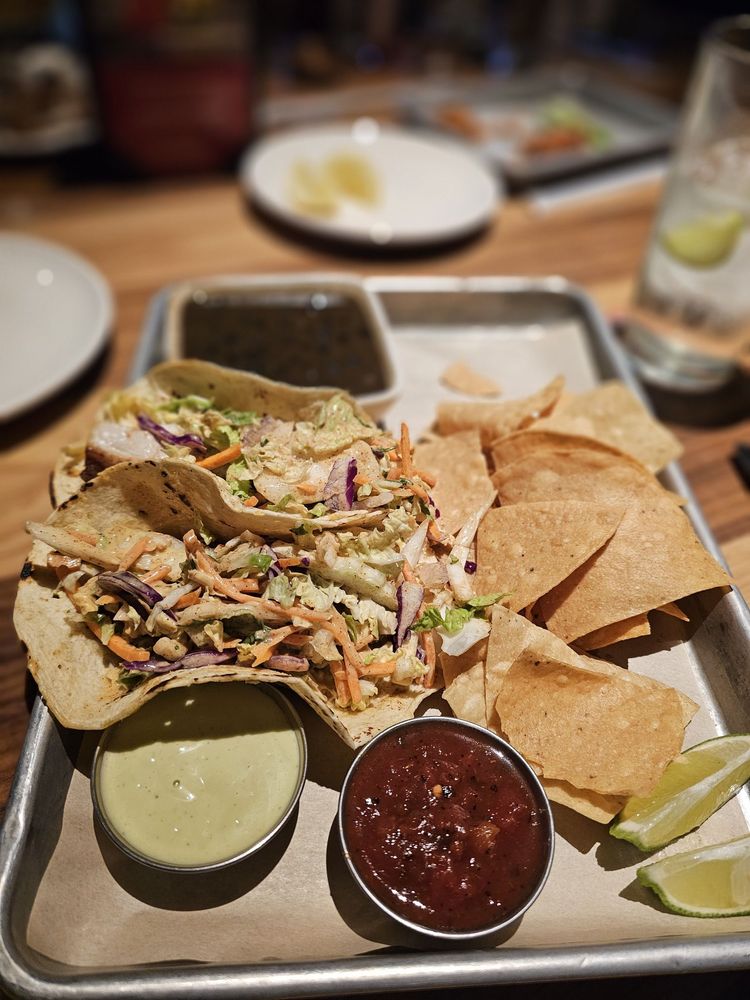 BJ’s Restaurant & Brewhouse - Photo 3