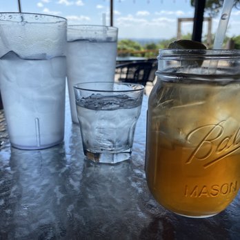 The County Line - Barbeque Near Me - Austin, Texas