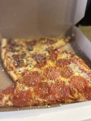 Milana's New York Pizzeria by null