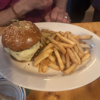 Mint Premium Foods - Chefs Burger - Specialty Food Near Me - Tarrytown, New York Mint Premium Foods - Chefs Burger - Specialty Food Near Me - Tarrytown, New York