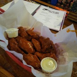 Out The Way Bar & Grill - Spicy garlic wings