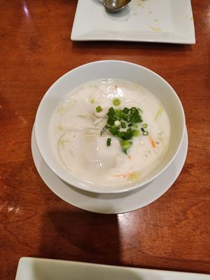 Daw Kun Thai by null