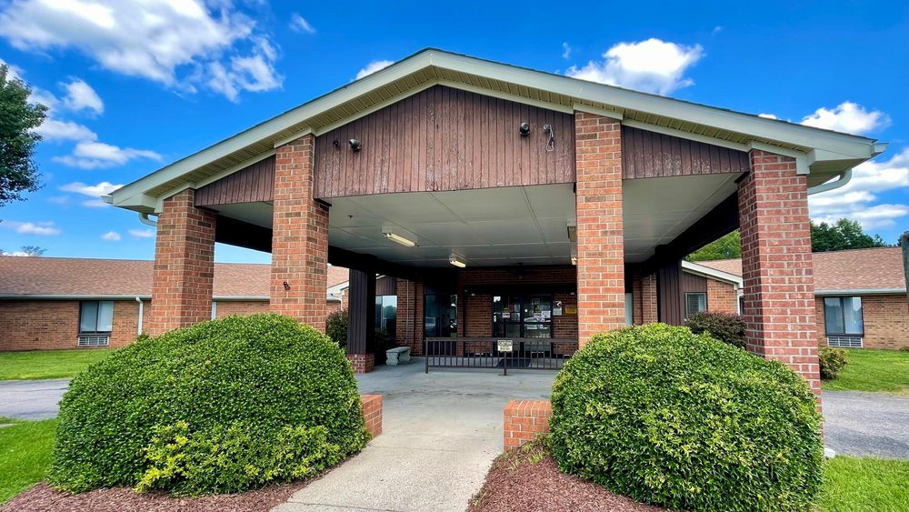 WARREN HILLS REHABILITATION & NURSING CENTER Updated September 2024