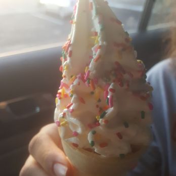 Hamburger Stand - Vanilla with Sprinkles - Burgers Near Me - Yuma, Arizona