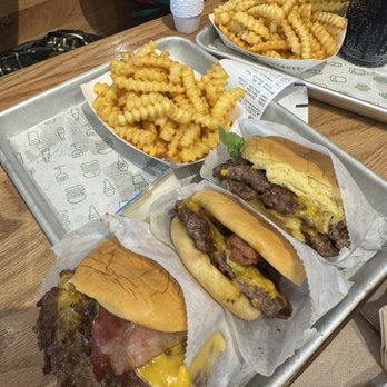 Shake Shack - burgers & fries - Fast Food Near Me - Atlanta, Georgia