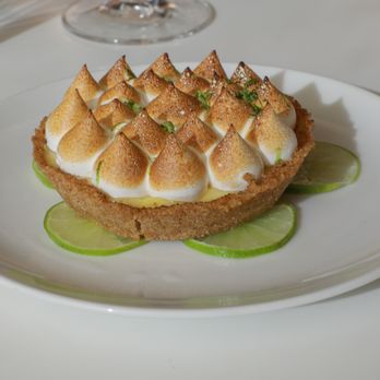 Fishing With Dynamite - Key Lime Pie THE BEST IVE HAD - Seafood Near Me - Manhattan Beach, California