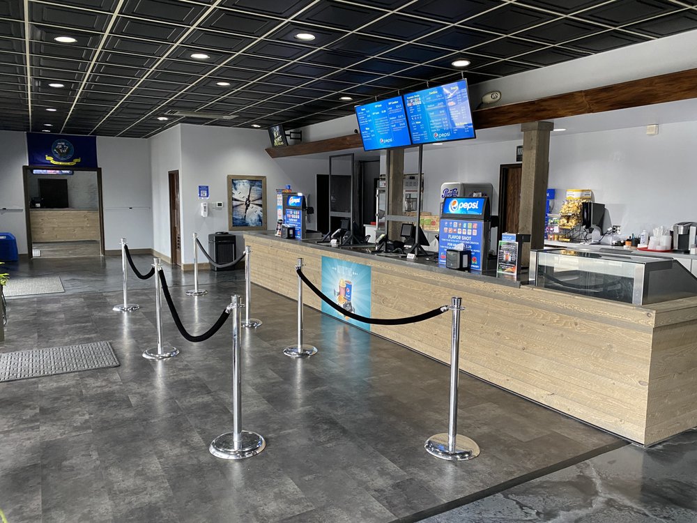 Oak Harbor Cinemas Image