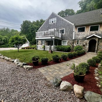 Murray Mowing And More - Redone mulch and trimmed hedges - Lawn Services Near Me