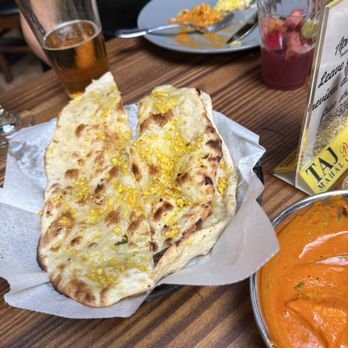 Apna Chulha - Garlic Naan - Indian Near Me - San Francisco, California