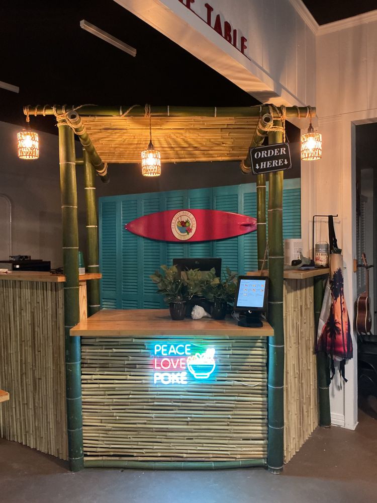 Paradise Poke Bowl Logo