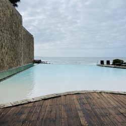 Las Olas Resort & Spa