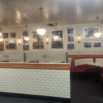 Tail O' the Pup - Burgers Near Me - West Hollywood, California Tail O' the Pup - Burgers Near Me - West Hollywood, California