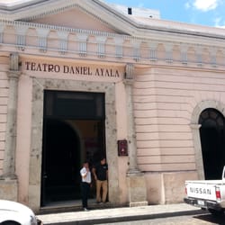 Teatro Daniel Ayala