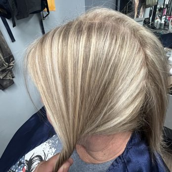 SmartStyle - Highlights and low lights - Hair Salons Near Me - ODESSA, Texas SmartStyle - Highlights and low lights - Hair Salons Near Me - ODESSA, Texas