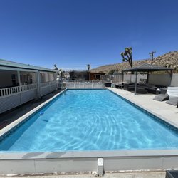 Breakpoint Pool & Spa