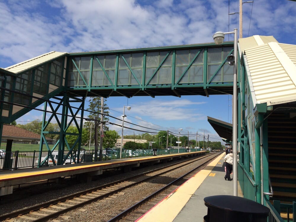 SAYVILLE LIRR Updated October 2024 Depot St, Sayville, New York