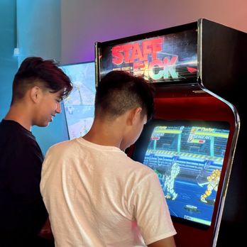 Neon Retro Arcade - Classic arcade machines - Arcades Near Me - Pasadena, California