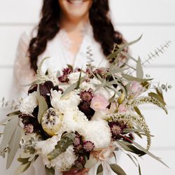 Flowers by Árvore De Luz - Safari Park Bouquet