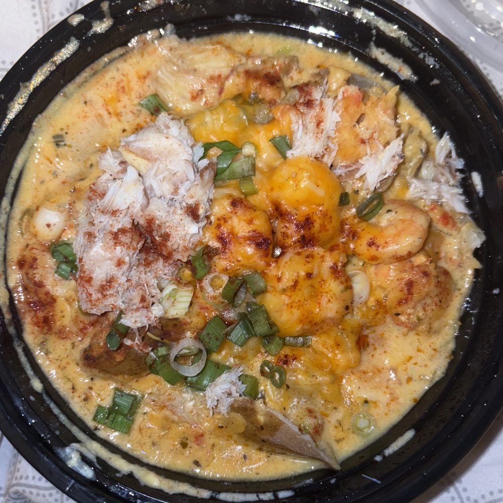 I will drive 2 1/2 hours on a Thursday for this seafood potato.  Nothing like it.