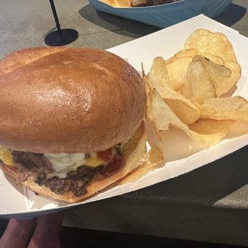 Validation Ale - Validated smash burger with chips - Breweries Near Me - Santa Barbara, California