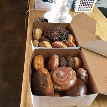 3D Donuts - $7 one day old donuts. Includes 2 free filled donuts. Cash only - Donuts Near Me - Highland, California 3D Donuts - $7 one day old donuts. Includes 2 free filled donuts. Cash only - Donuts Near Me - Highland, California