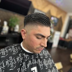Dapper Don Barber Lounge