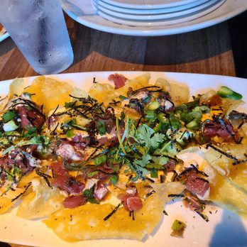 Yard House - Poke Nachos - New American Near Me - Concord, California