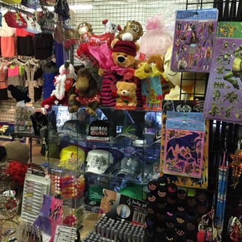 Fox Valley Flea Market - Thrift Stores Near Me - Elgin, Illinois