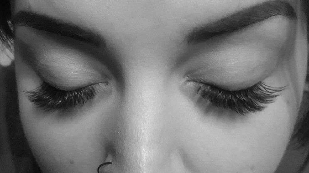The Lash Lounge & Hair Studio Logo