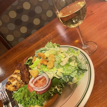 Denver Chophouse & Breweries - Chicken sandwich + white wine - Gastropubs Near Me - Denver, Colorado Denver Chophouse & Breweries - Chicken sandwich + white wine - Gastropubs Near Me - Denver, Colorado