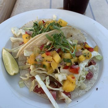 Mainland Container Co Kitchen & Bar - Seared tuna tacos - Bars Near Me - Mount Pleasant, South Carolina