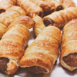 SAVTA's - Sausage roll