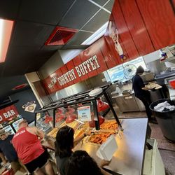 Piggly Wiggly - Buffet like entrance.