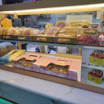 J&E Party - Mooncakes - Desserts Near Me - Brooklyn, New York