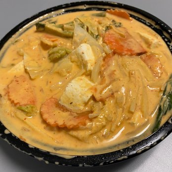 Silli Kori - Red Curry Entree with tofu - Thai Near Me - Chicago, Illinois