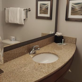 Courtyard by Marriott Silver Spring Downtown - Bathroom - Hotels Near Me - Silver Spring, Maryland Courtyard by Marriott Silver Spring Downtown - Bathroom - Hotels Near Me - Silver Spring, Maryland